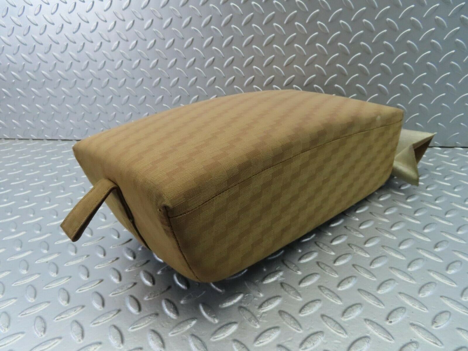 9996 Mercedes-Benz C123 230CE Coupe Rear Seat Armrest