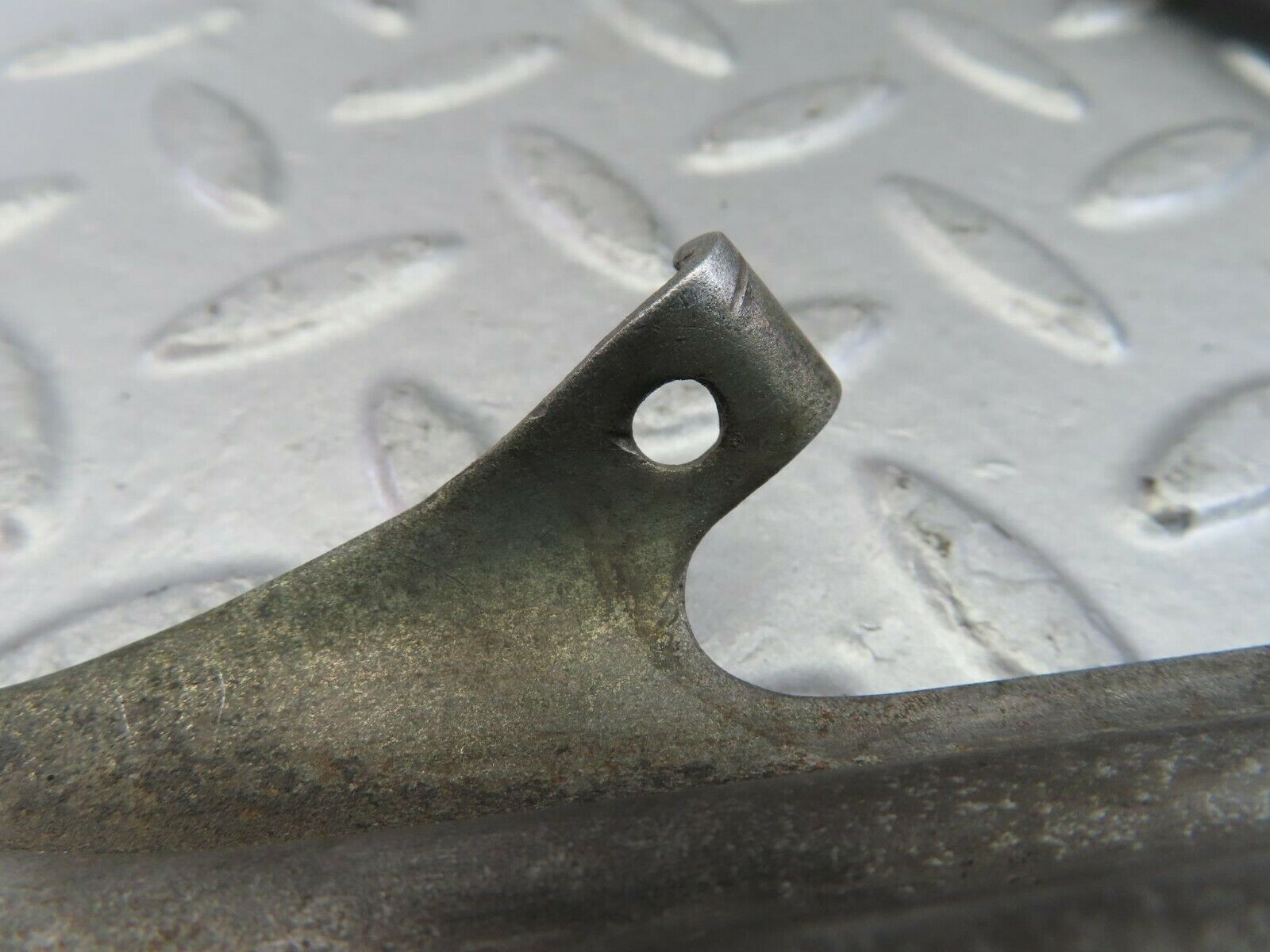 10099 Mercedes-Benz C123 230CE Coupe Air Intake Manifold Bracket