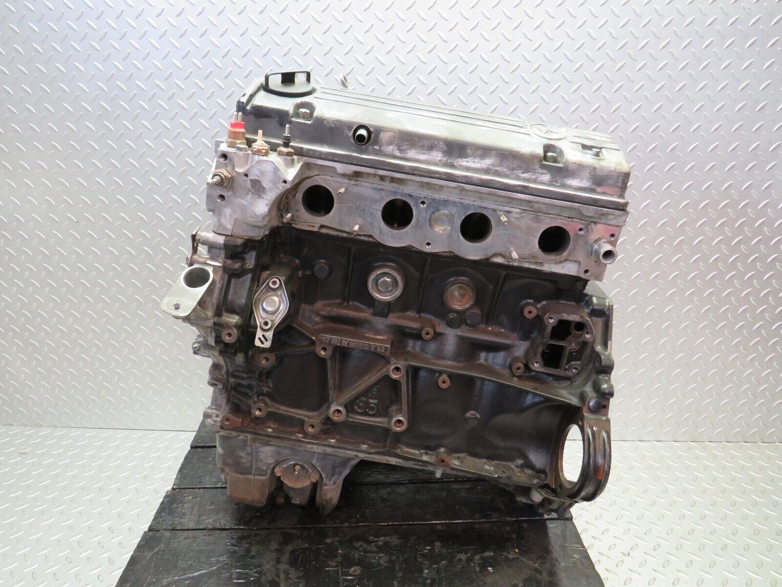 29614 Mercedes-Benz W124 230E Complete Engine 1020113501 M102.982