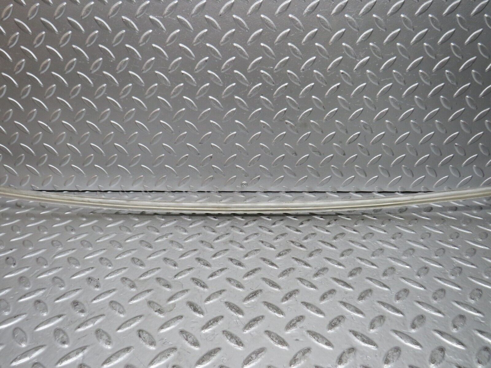 28614 Mercedes-Benz W123 280E Rear Windscreen Chrome Frame