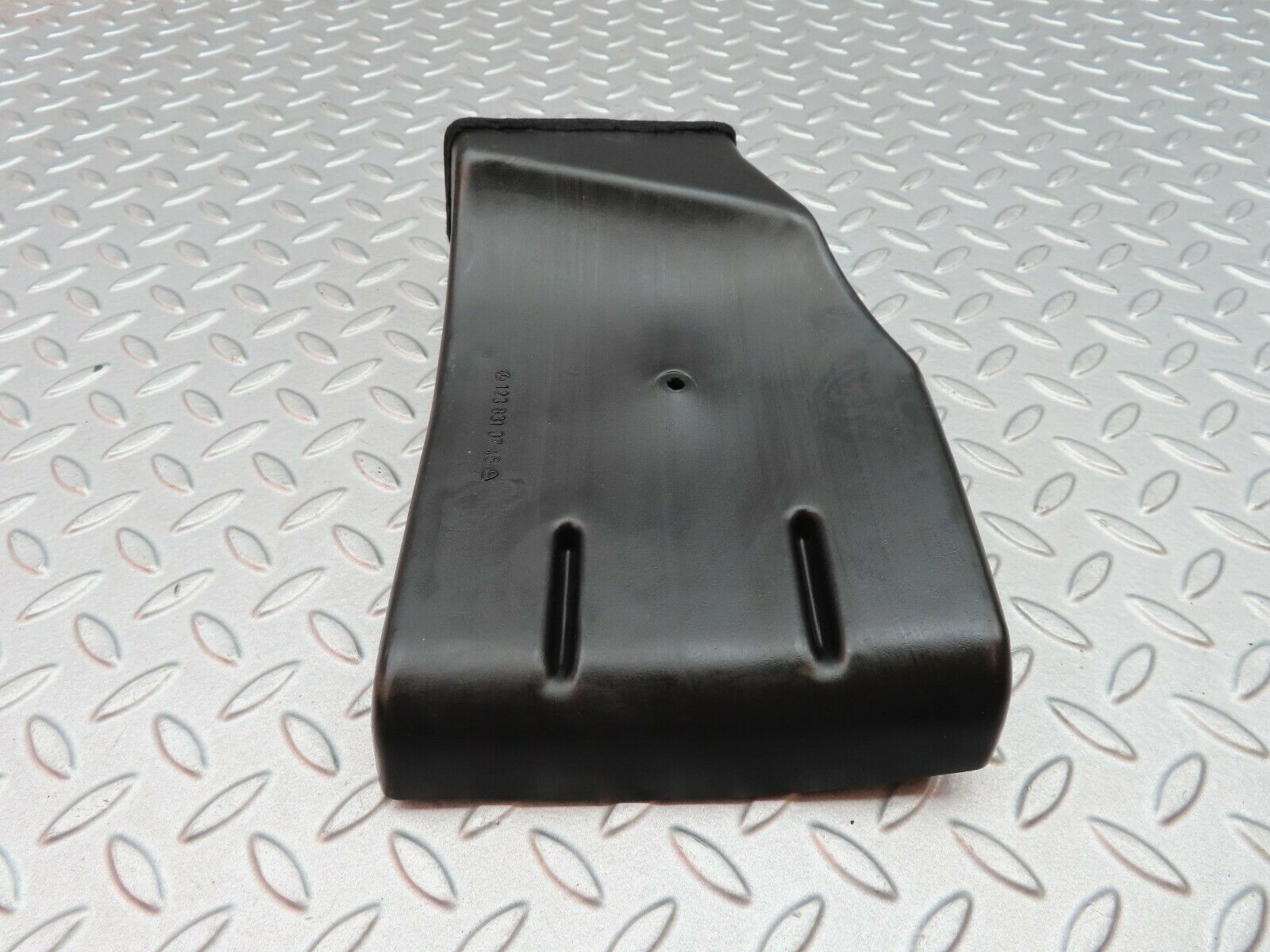 5676 Mercedes-Benz W123 200 Air Duct Heater Ventilation Right 1238310746