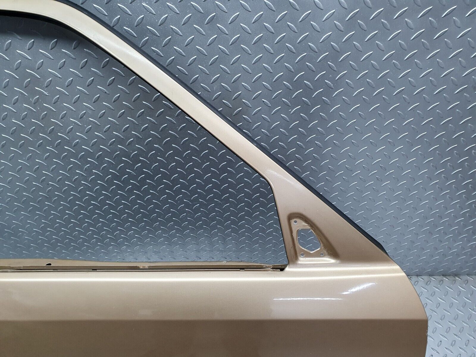 41367 Mercedes-Benz W124 200E Front Right Door