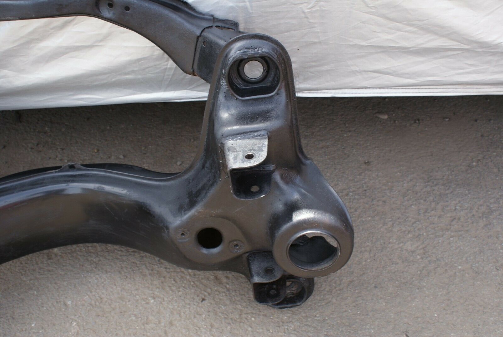 3173 Mercedes-Benz W115 220D Front Subframe Engine Carrier Cradle