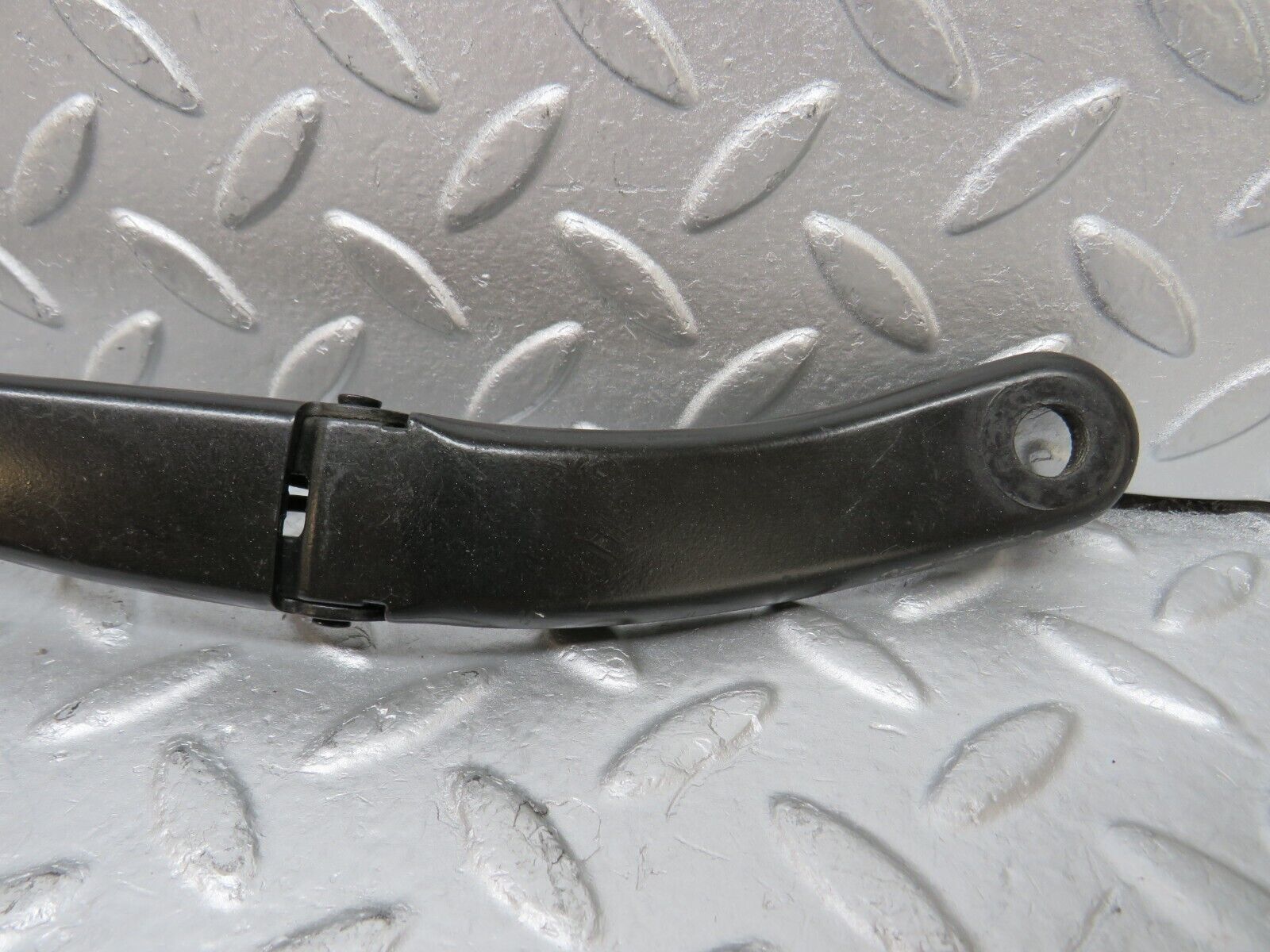 35265 Mercedes-Benz W221 Front Windscreen Wiper Arm Bosch