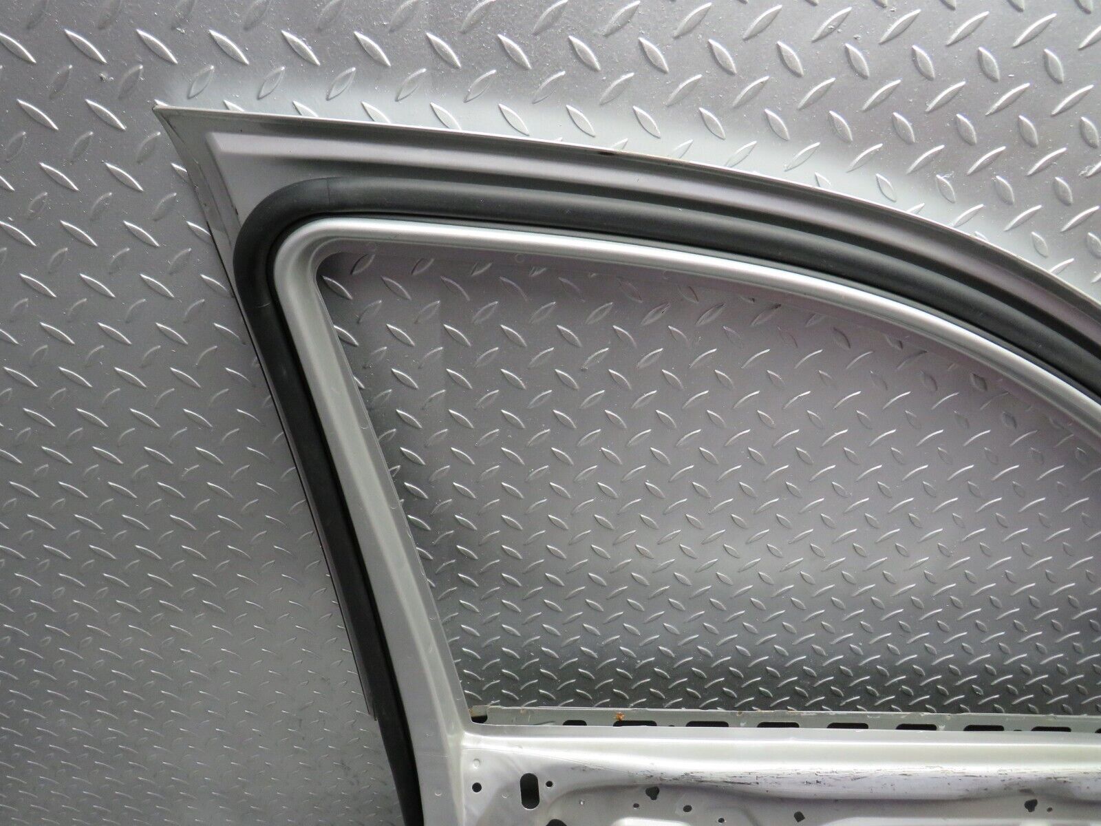 32289 Mercedes-Benz W220 S430 Front Left Door