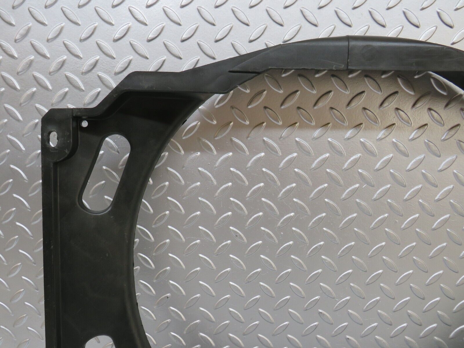 26303 Mercedes-Benz W116 450SE Radiator Shroud Fan Cover 1165050355