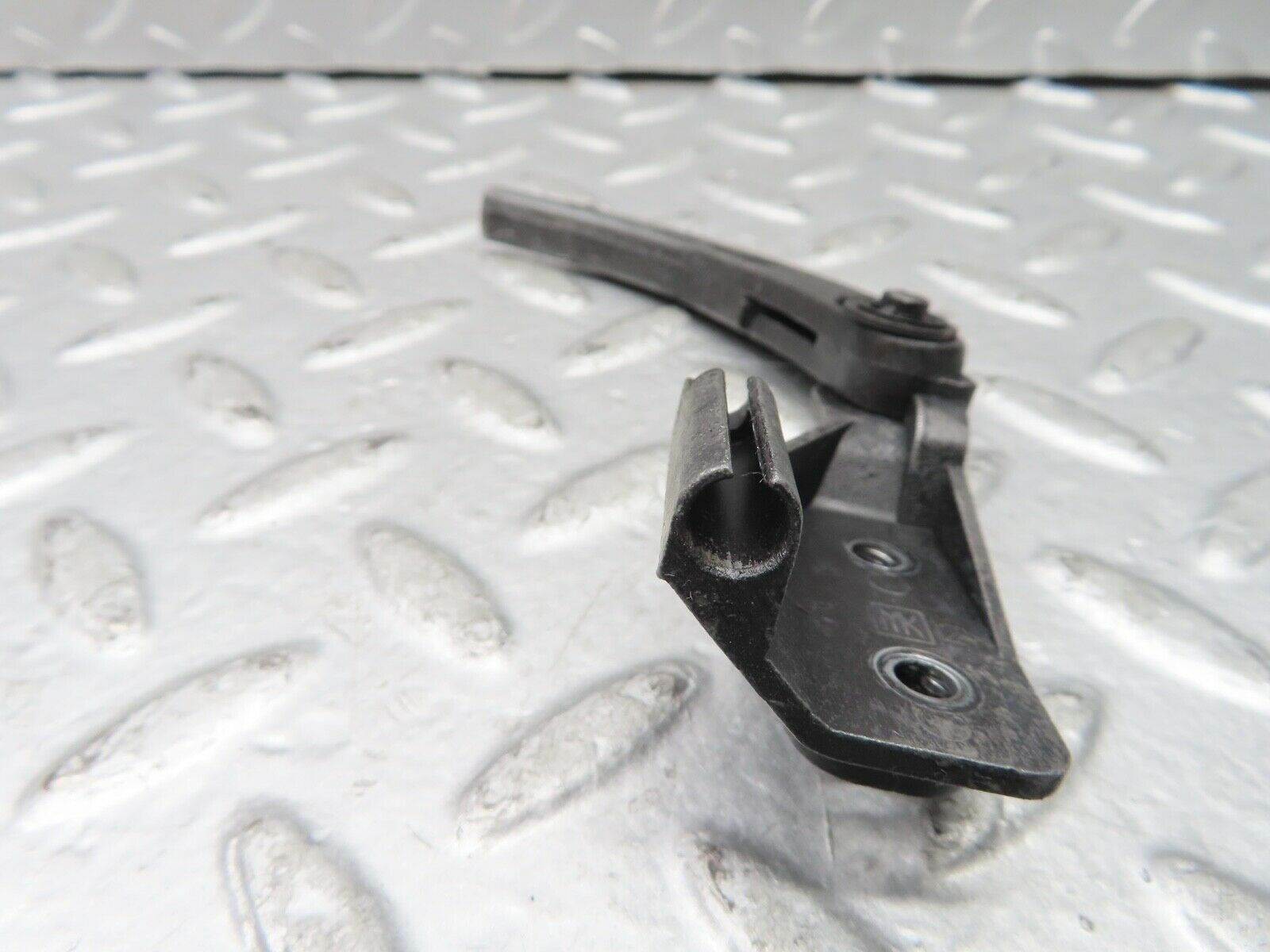 21253 Mercedes-Benz W123 230E Hood Opener Bonnet Opener Release