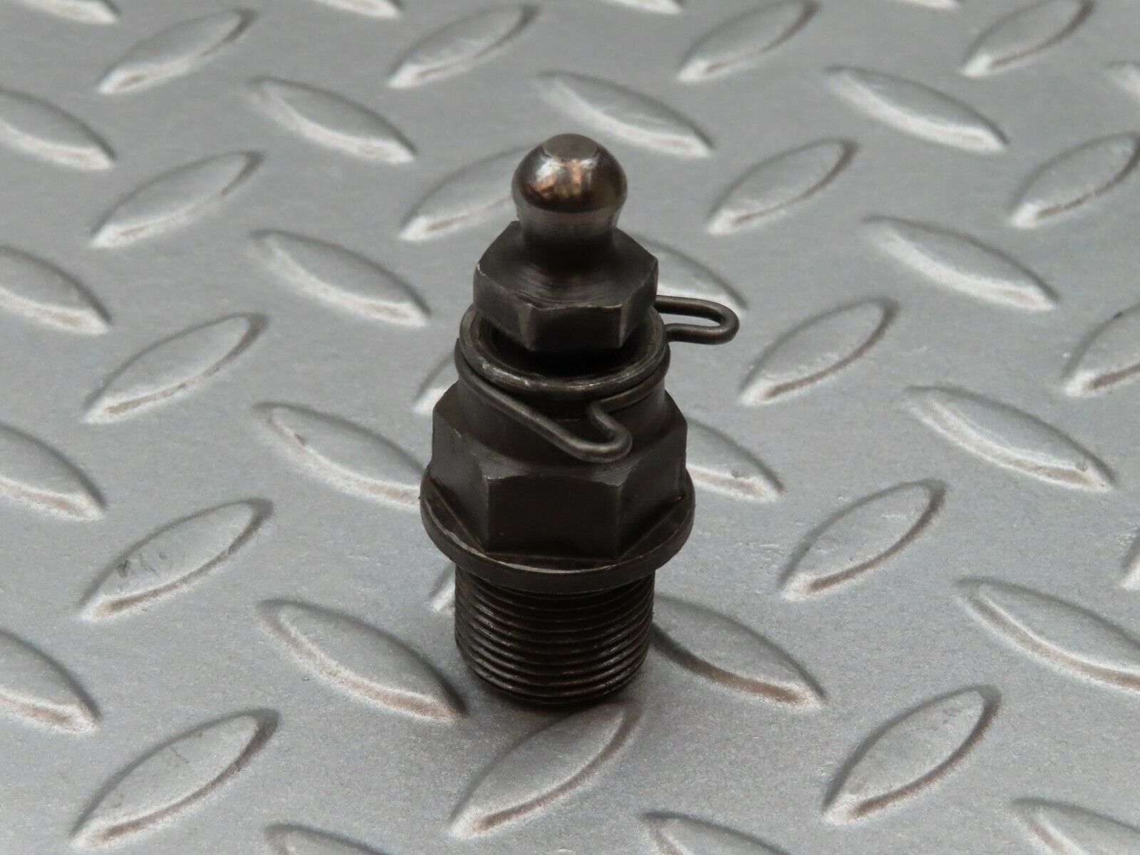 3544 Mercedes-Benz W108 280SE Ball Studs For Rocker Arm Mounting (Timing)