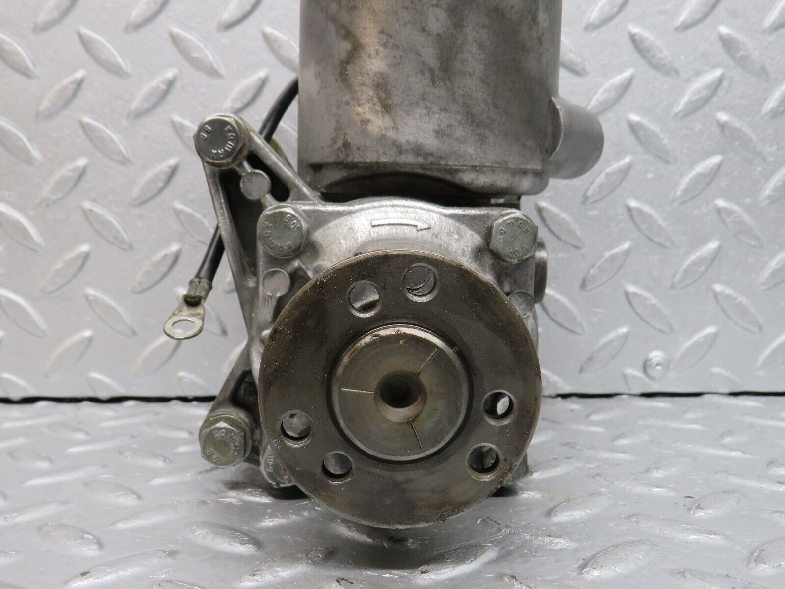 39671 Mercedes-Benz R129 320SL Coupe Power Steering Pump 2104661901 7681900501