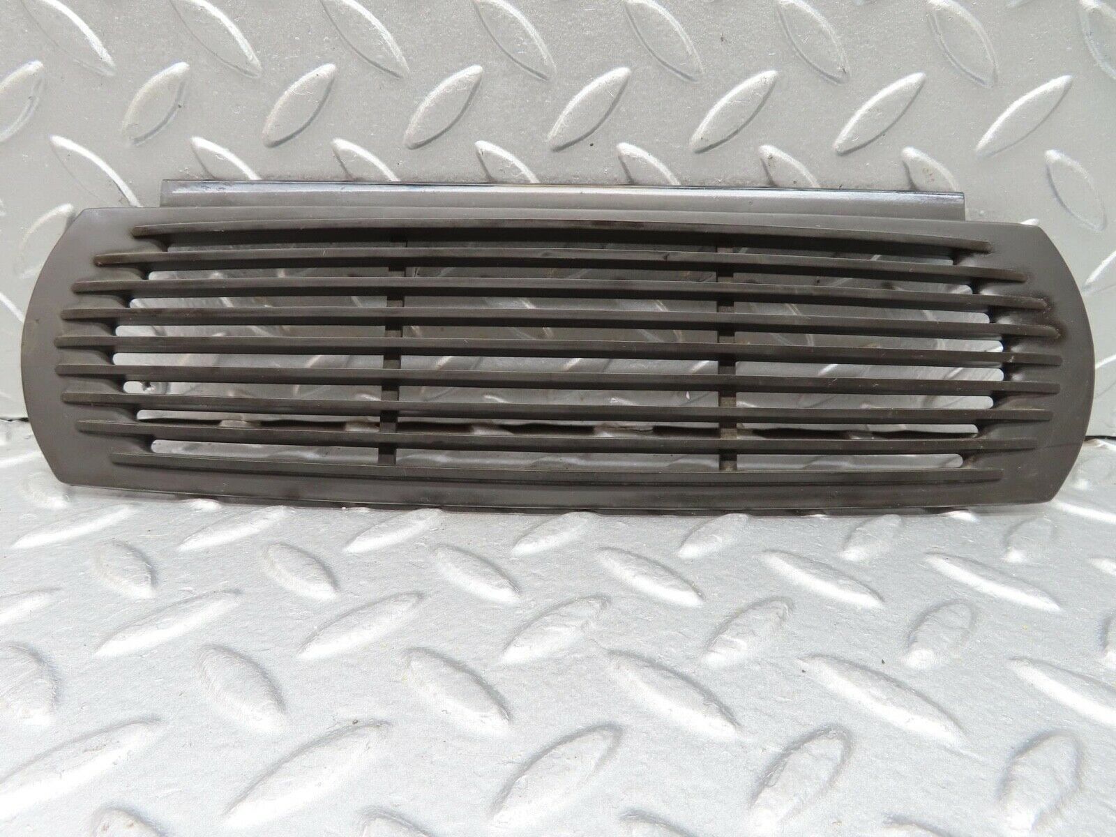 12775 Mercedes-Benz W111 220SE Dashboard Speaker Cover