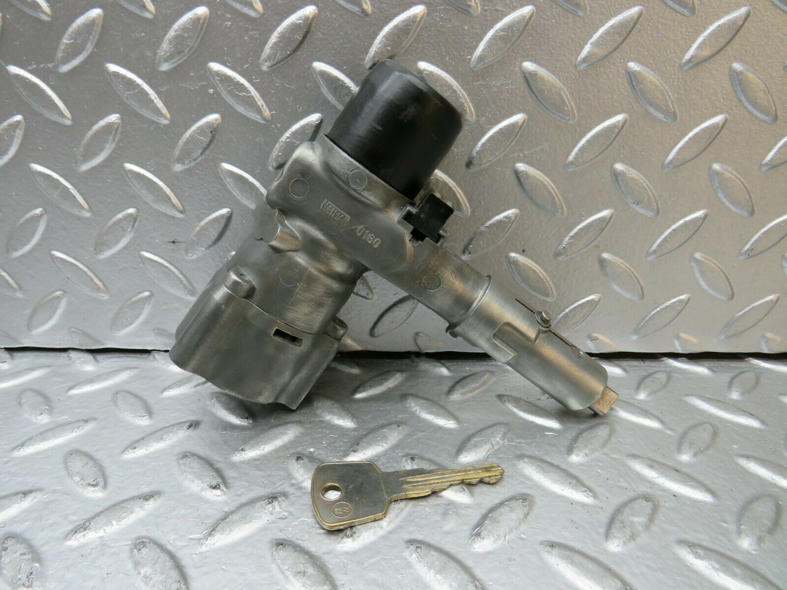 22988 Mercedes-Benz C123 230CE Coupe Steering Lock Ignition Switch With Key