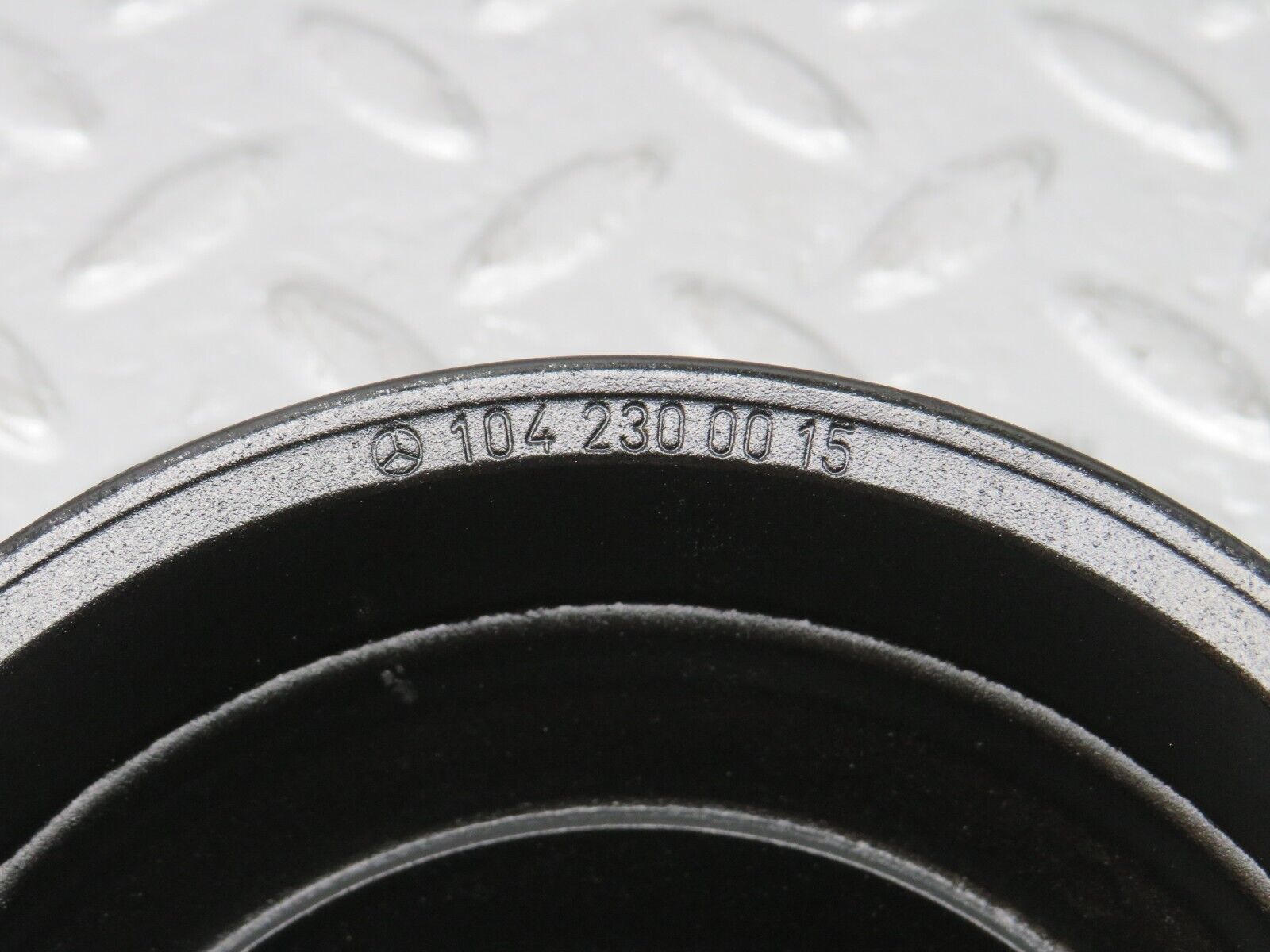 38547 Mercedes-Benz R129 280SL Coupe Water Pump Pulley 1042300015