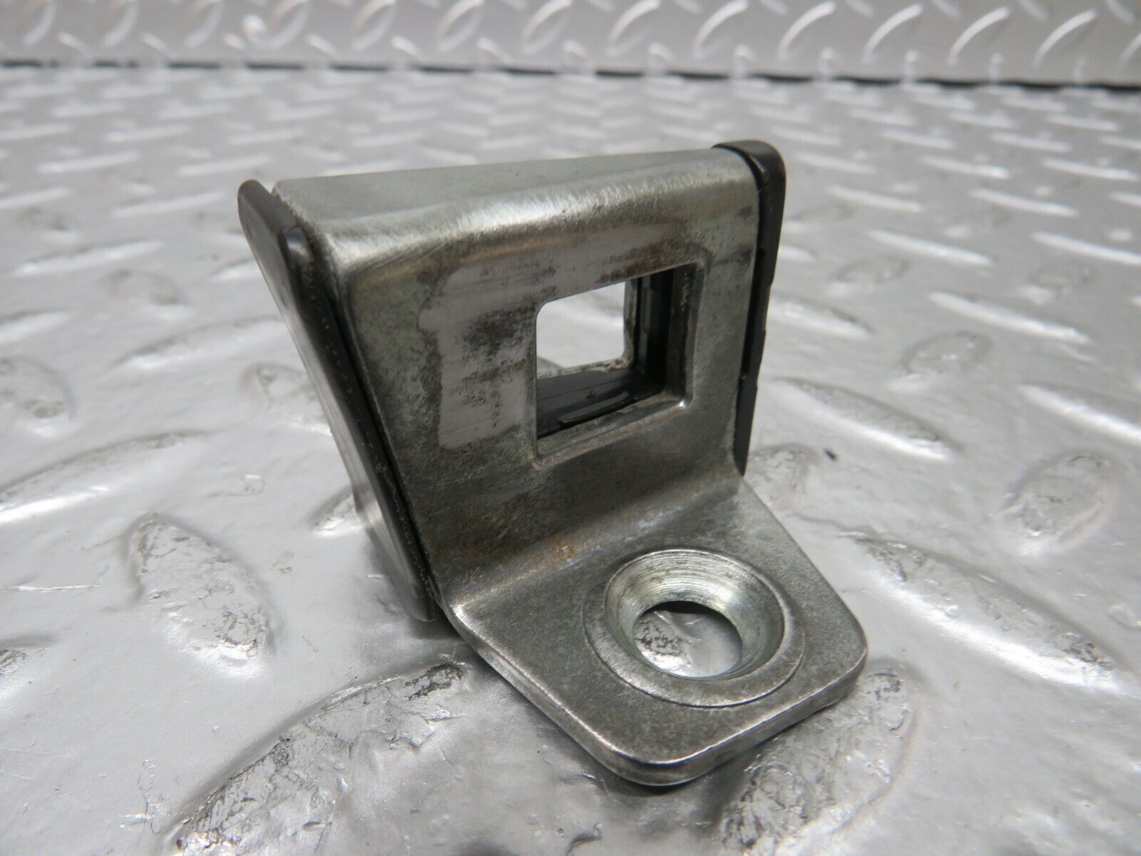 25184 Mercedes-Benz W201 190D Door Lock Latch