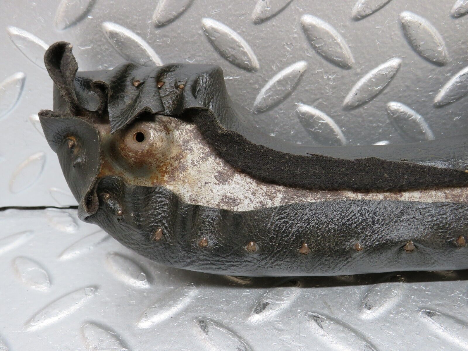 0188 Mercedes-Benz W120 Ponton Arm Rest Top Pad Black