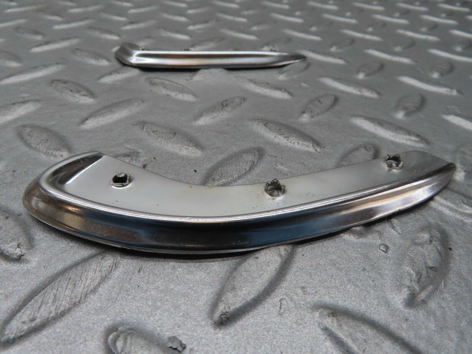 12588 Mercedes-Benz W108 280SE 3.5 Interior Door Handle Trim Left And Right