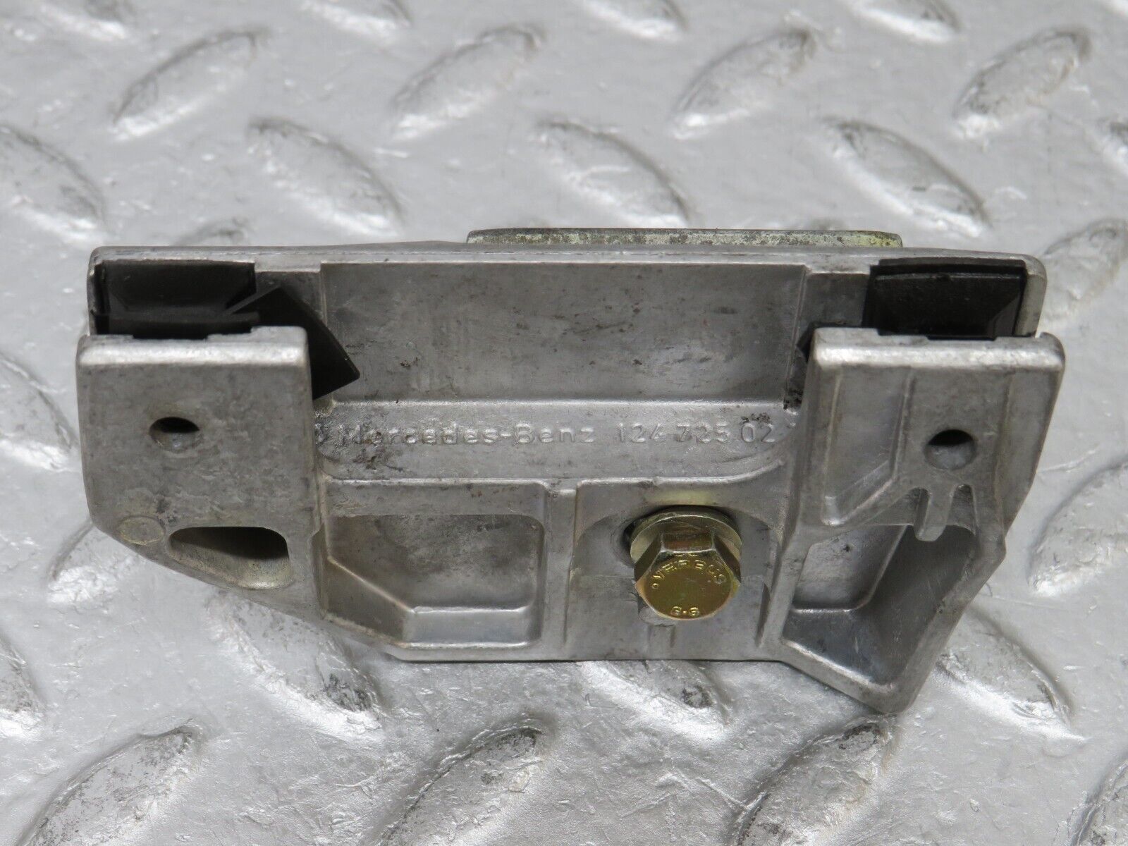 37818 Mercedes-Benz A124 320E Cabriolet Door Window Guide Bracket 2x 1247250132 1247250232