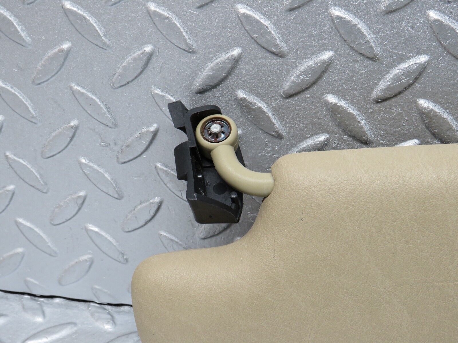 38469 Mercedes-Benz R129 280SL Coupe Sun Visor Right Side Beige