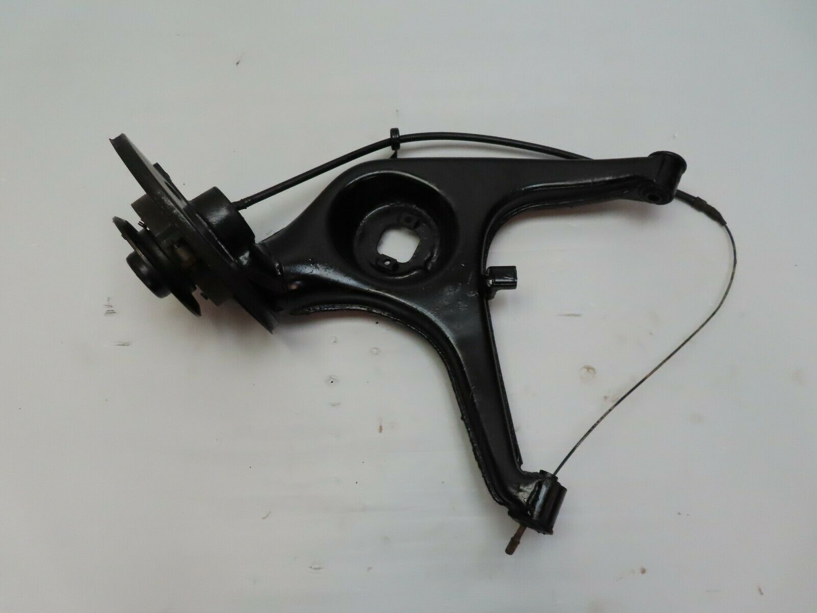 5516 Mercedes-Benz W114 280CE Rear Right Trailing Control Arm 1153571305