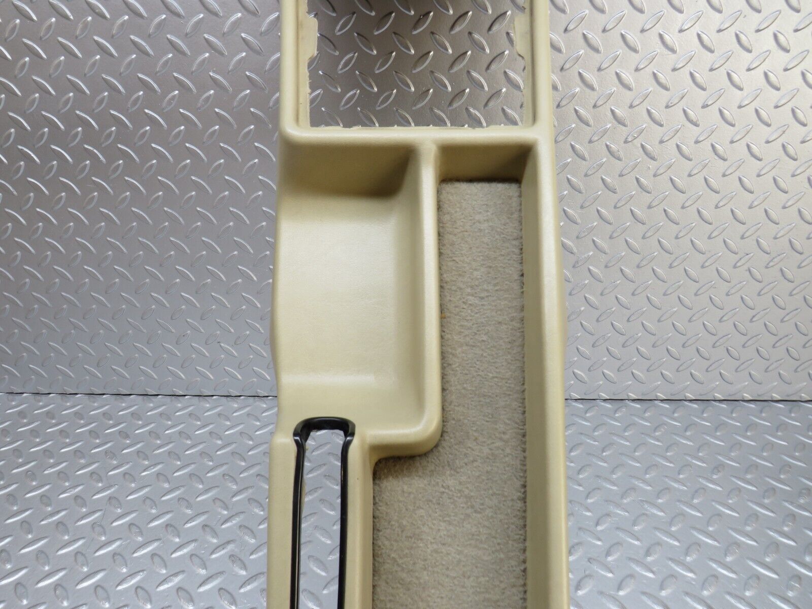 36560 Mercedes-Benz W201 190E 2.0L Centre Console Beige 2016831325 2016831236