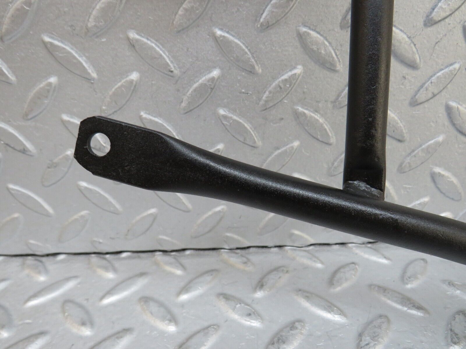 37365 Mercedes-Benz W109 300SEL Front Reinforcement Bar