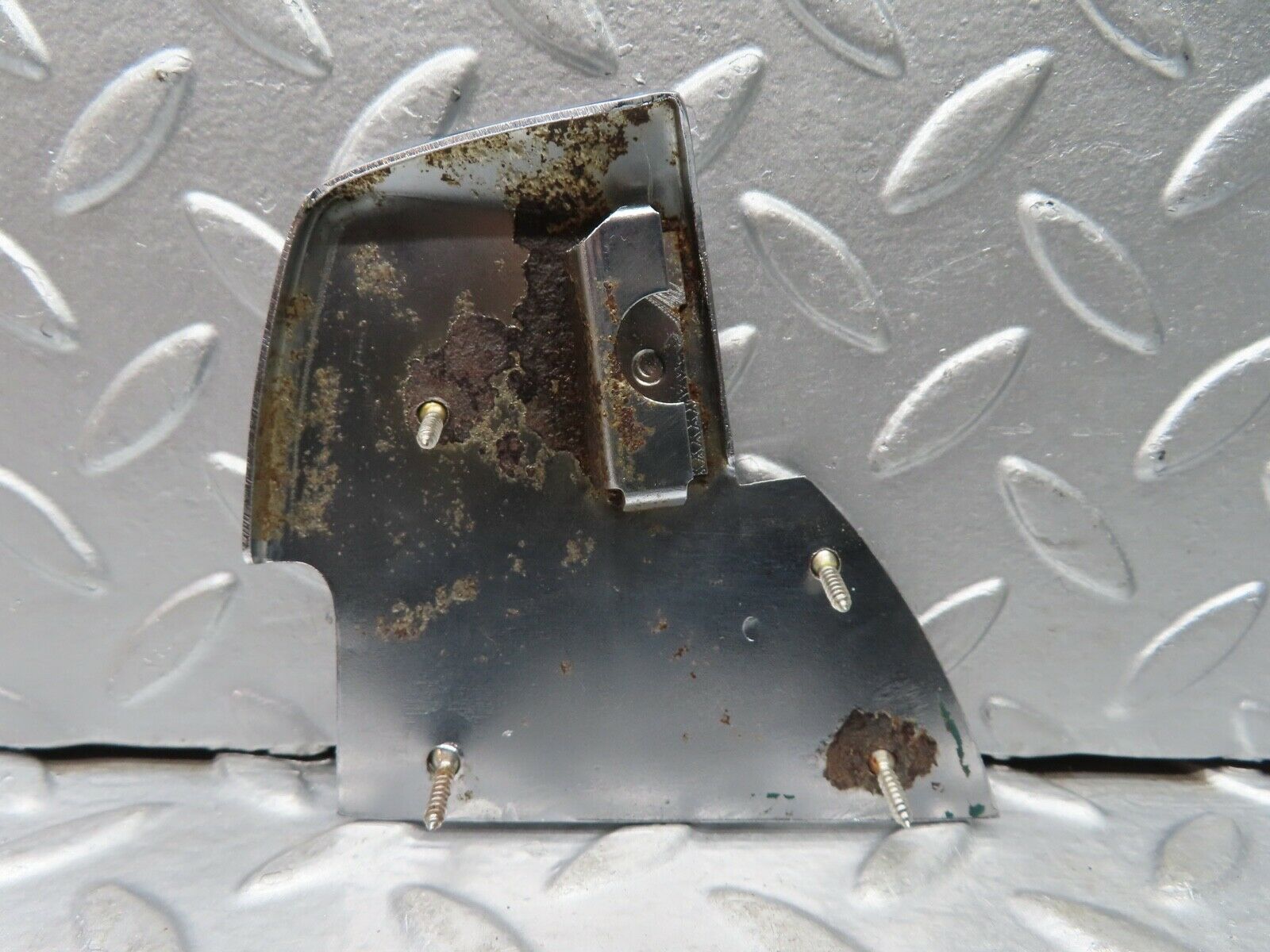 20922 Mercedes-Benz W114 250CE Coupe B Pillar Chrome Cover Right Side