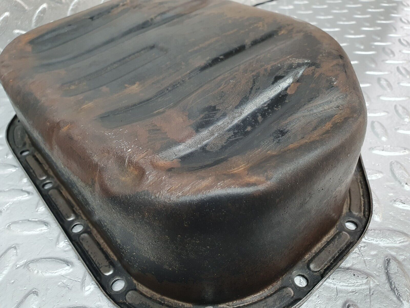 40867 Mercedes-Benz W123 240D Oil Pan Oil Sump