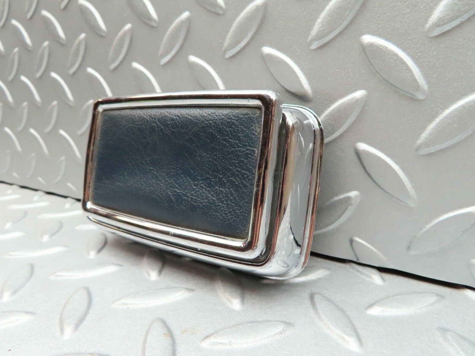 3425 Mercedes-Benz W108 280SE Rear Ashtray Blue