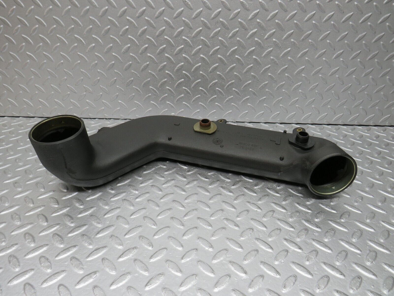 38437 Mercedes-Benz R129 280SL Coupe Air Intake Pipe 1041413304