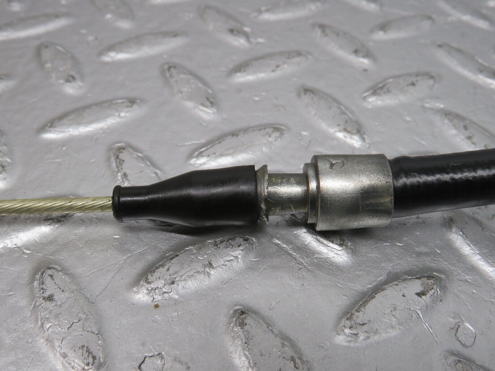 39668 Mercedes-Benz R129 320SL Coupe Handbrake Cable 1294202985