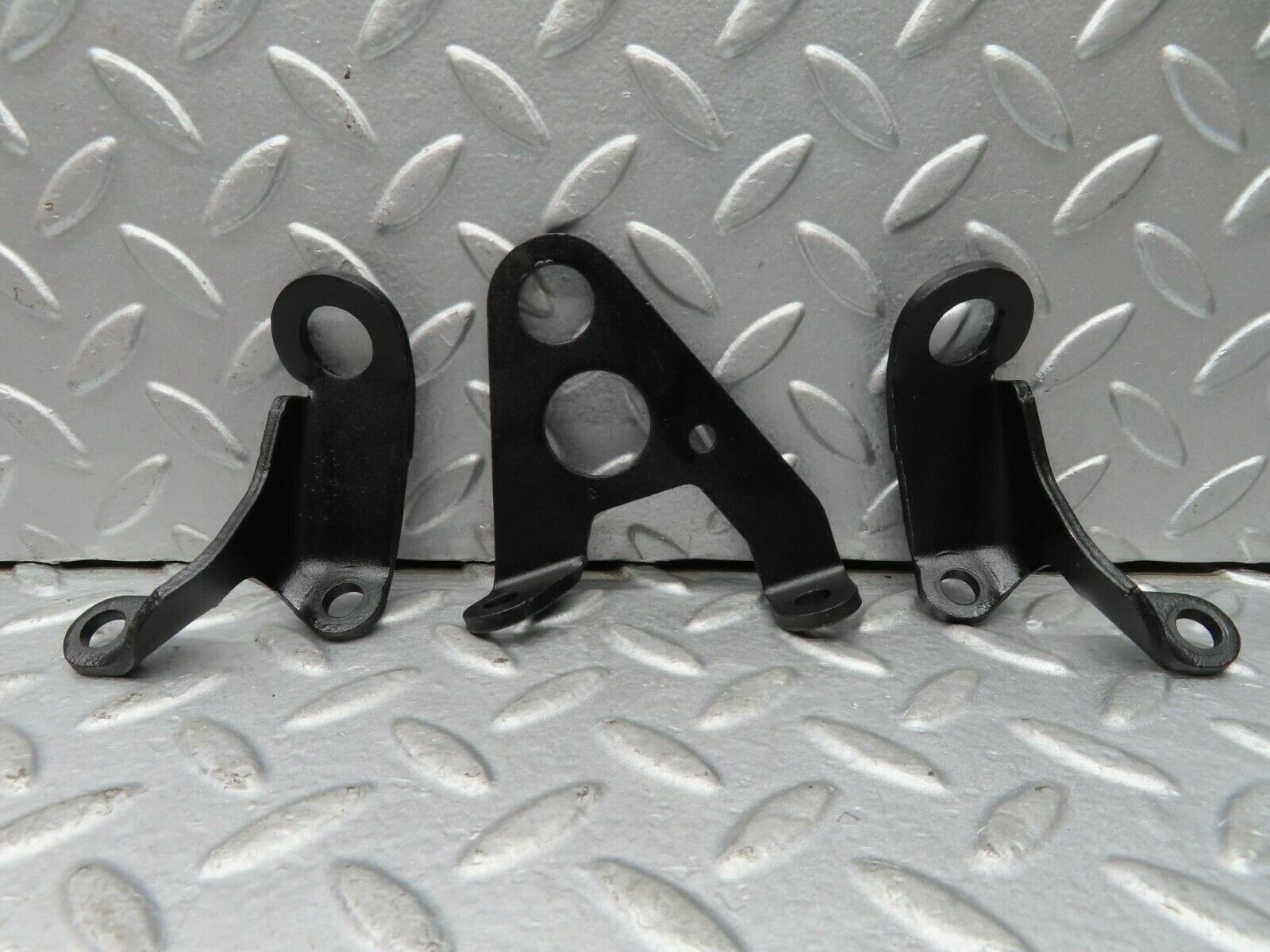 16700 Mercedes-Benz C107 380SLC Engine Lifting Eyes Hooks