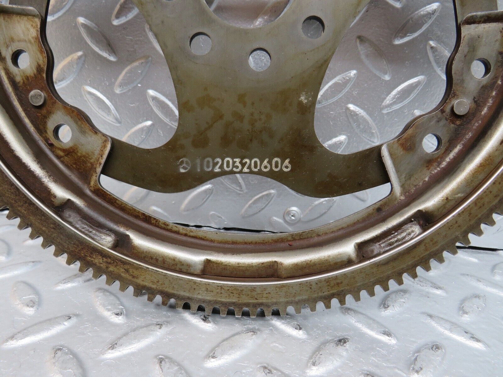 29504 Mercedes-Benz W124 230E Flywheel Starter Ring 1020320606