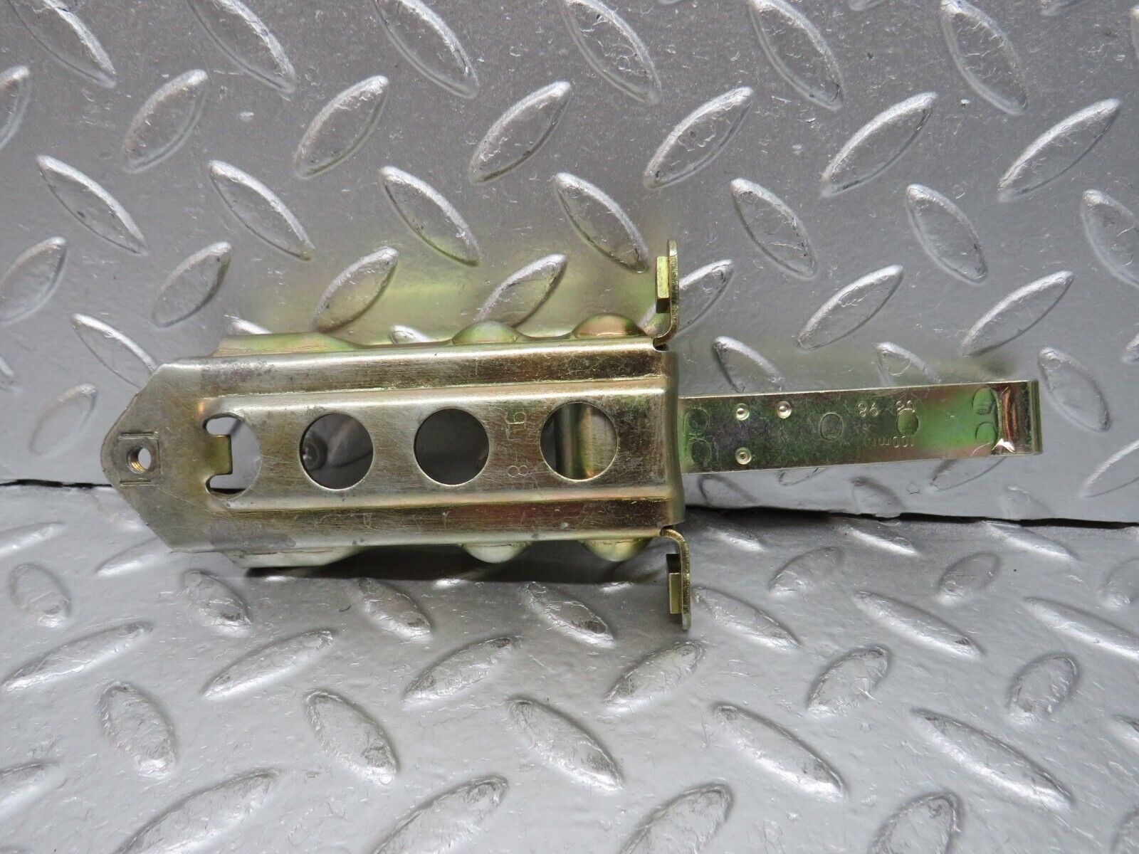 32441 Mercedes-Benz S124 300TE Wagon Door Safety Check Strap