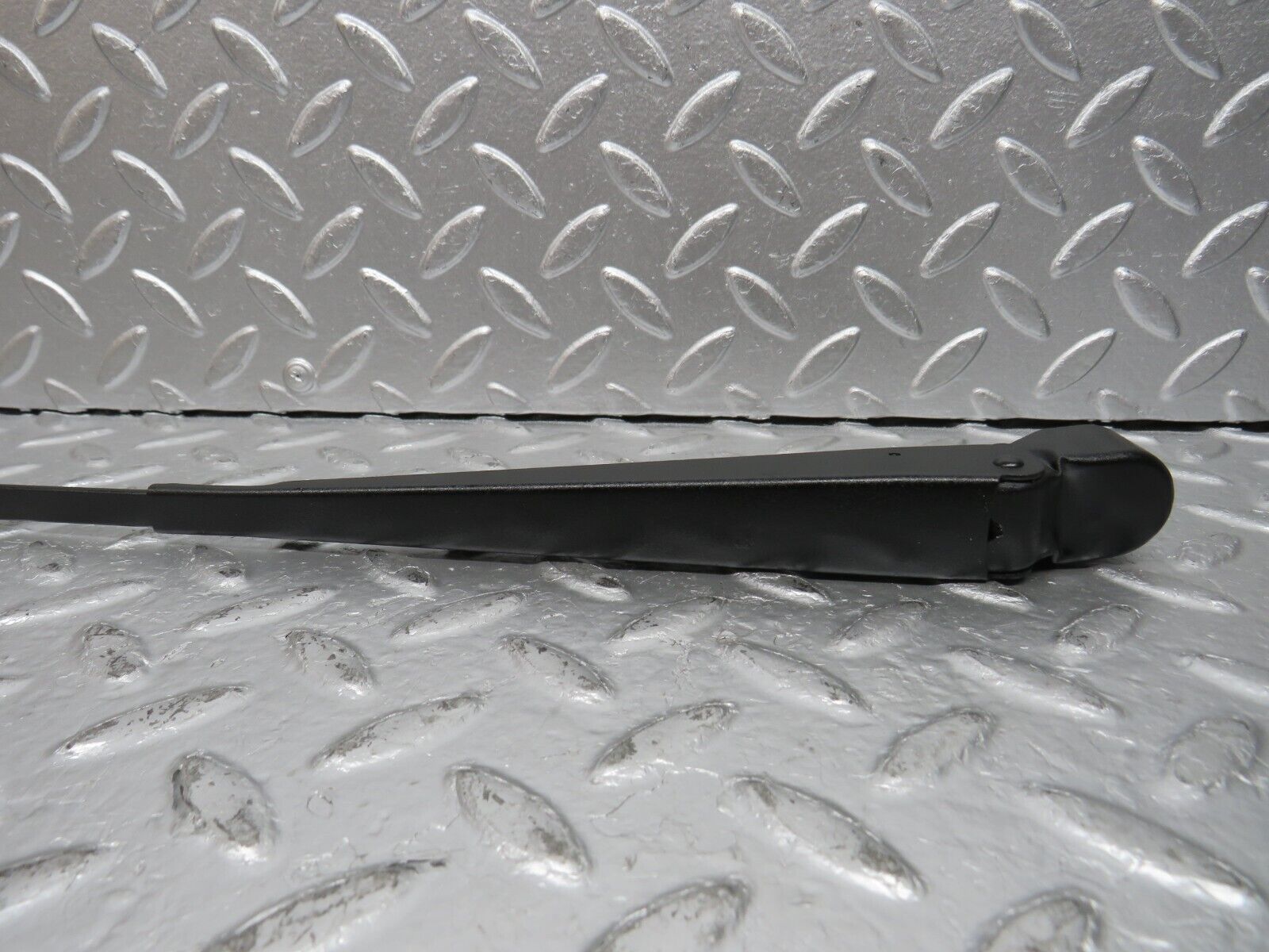 31160 Mercedes-Benz W123 200D Wiper Arm Bosch Right Side