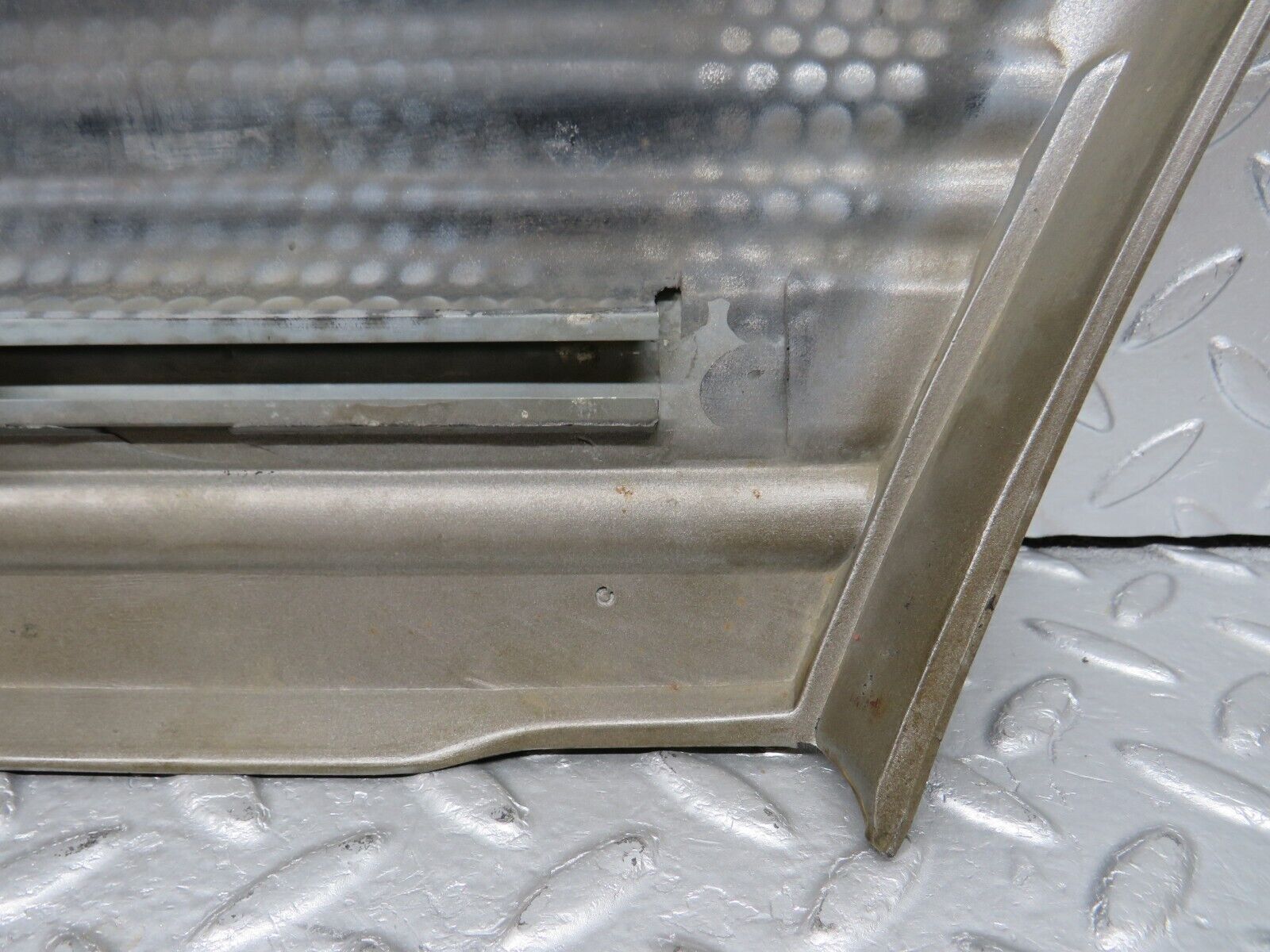 34373 Mercedes-Benz C126 380SEC Front Left Fender Wing Lower Moulding 1266900140