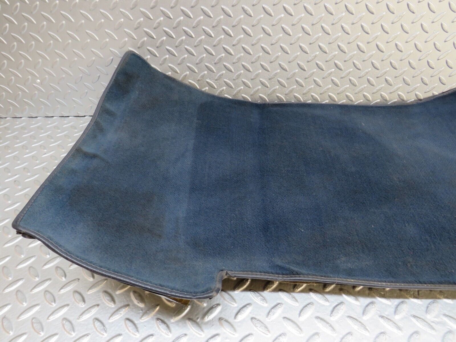 37598 Mercedes-Benz W109 300SEL Front Left Floor Carpet Mat