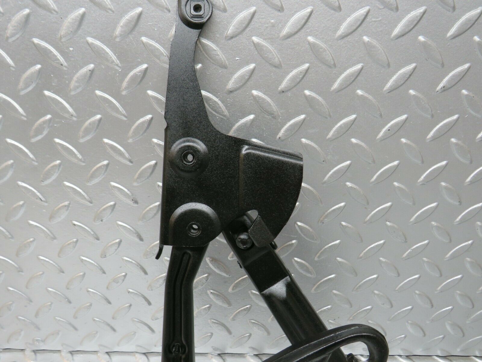 24236 Mercedes-Benz S124 220TE Wagon Bonnet Hinge Right Side 1298870274