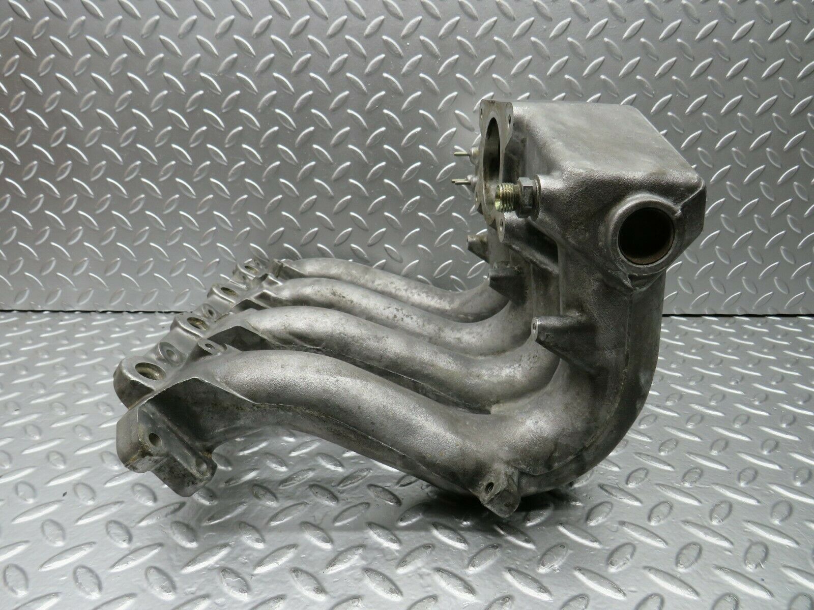 22439 Mercedes-Benz C124 E220 Coupe Intake Manifold 1111411201