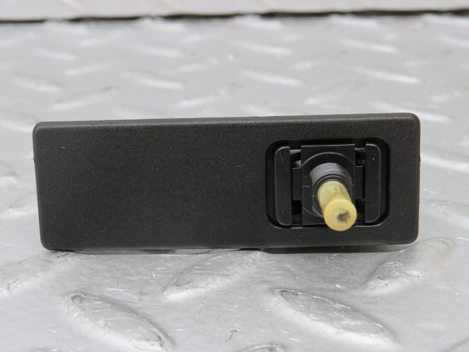 36054 Mercedes-Benz W126 420SE Trunk Boot Light Switch 2018201211