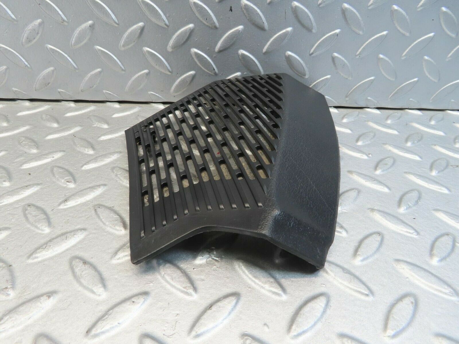 11490 Mercedes-Benz C123 230CE Coupe Right Speaker Cover Black 1236802807