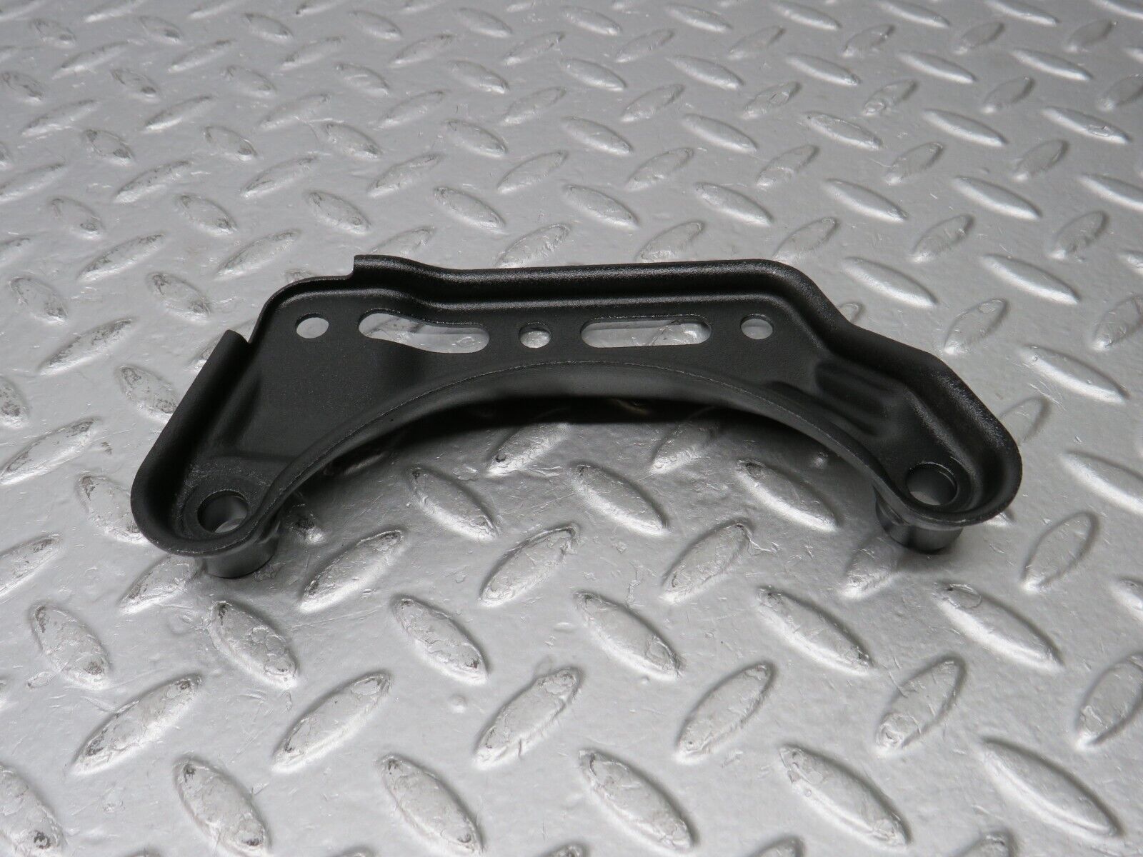 38968 Mercedes-Benz W201 190E 2.6L Air Conditioning Compressor Support Bracket