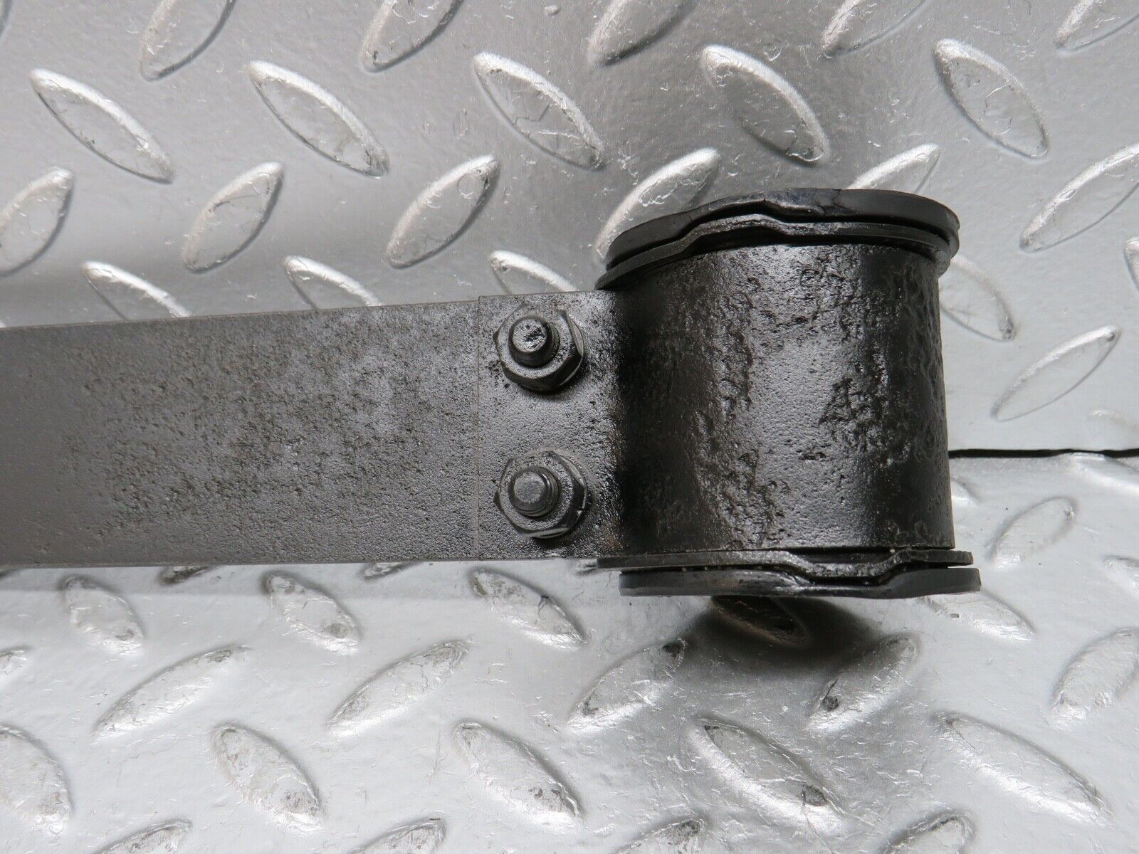 0378 Mercedes-Benz W108 280SE Stabilizer Bar Mounting Front Axle