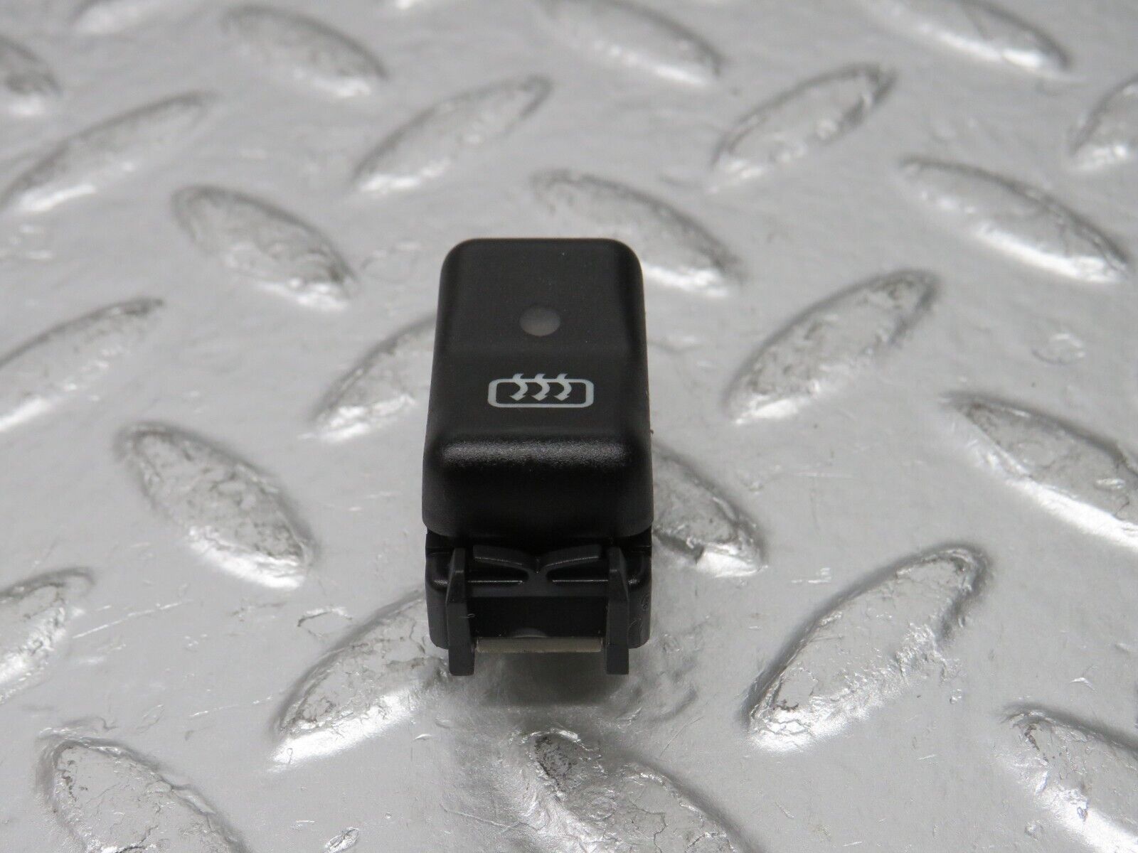 30516 Mercedes-Benz W124 230E Rear Windscreen Defroster Switch 1298207410