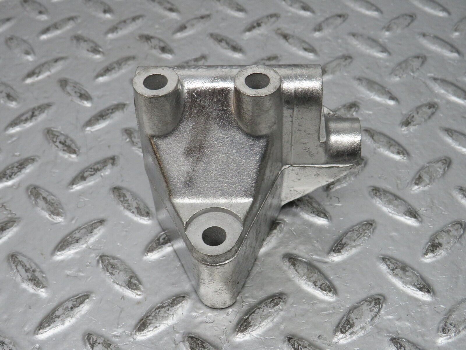 32006 Mercedes-Benz W123 230E Alternator Holder Bracket 1021550135