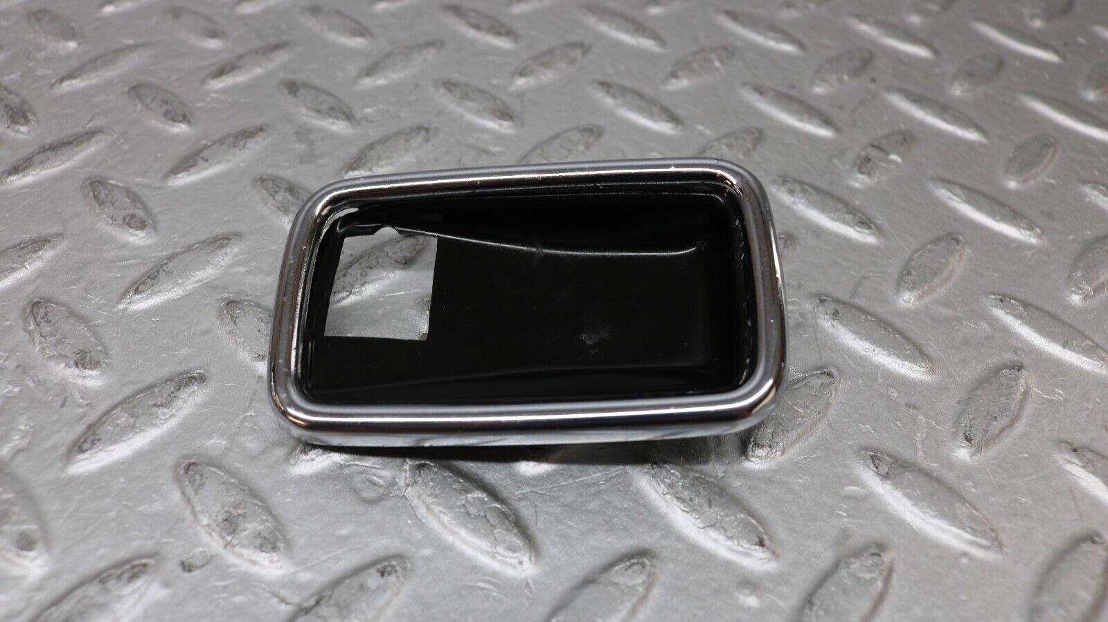 37259 Mercedes-Benz W109 300SEL Chrome Frame For Door Opener Right 1087660611