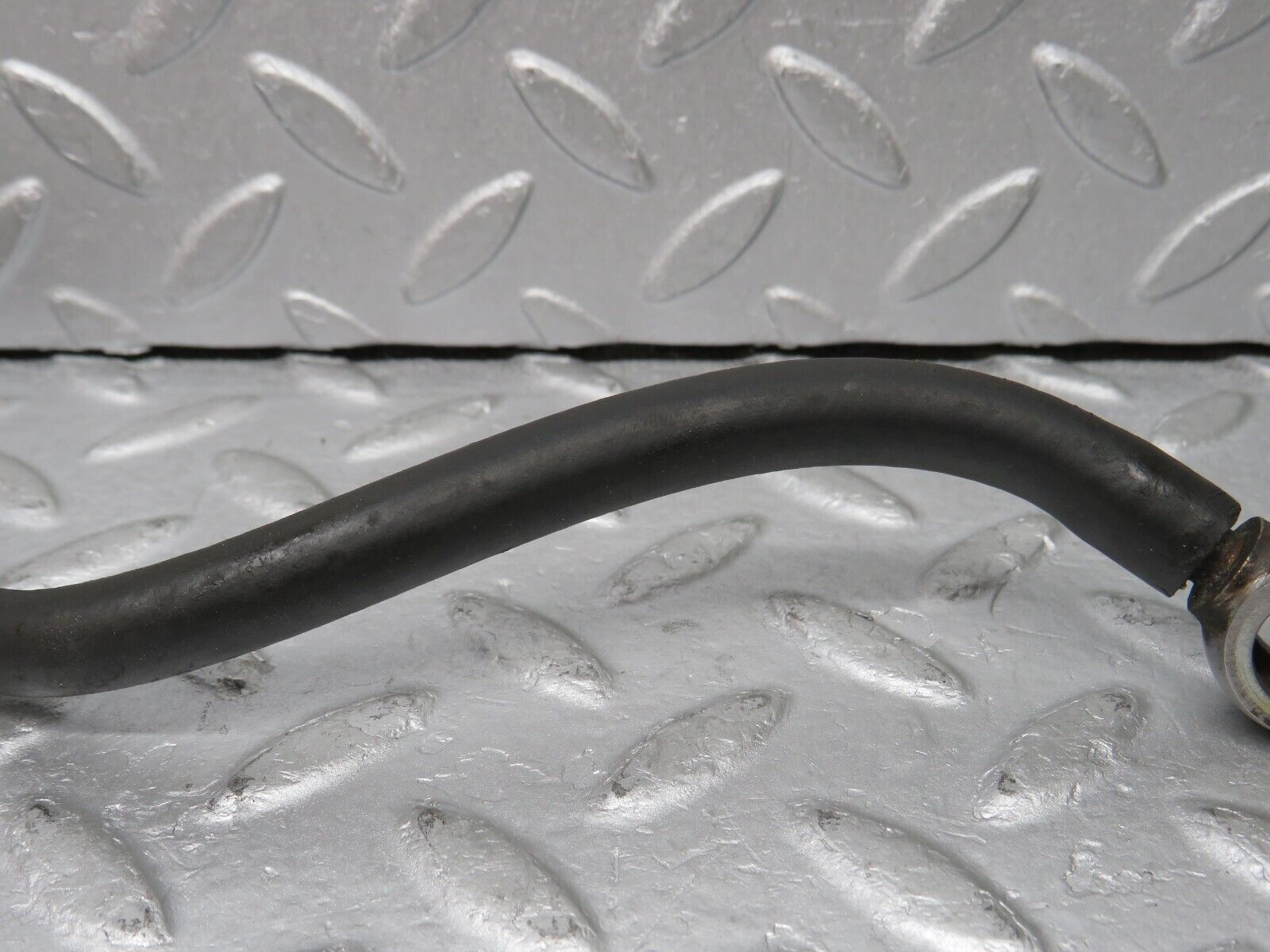 35905 Mercedes-Benz 240D OM616.912 Fuel Hose Pipe