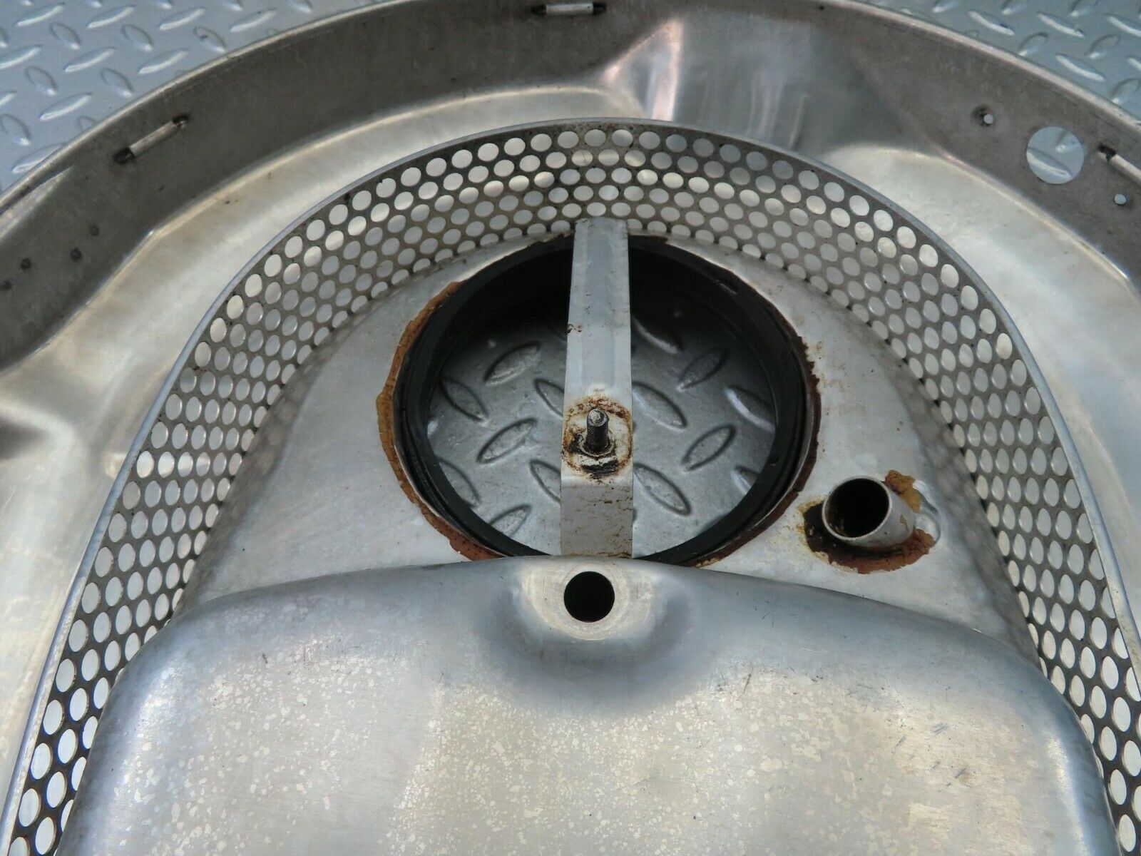 8628 Mercedes-Benz W126 Aluminium Air Filter Box Housing 0140948202