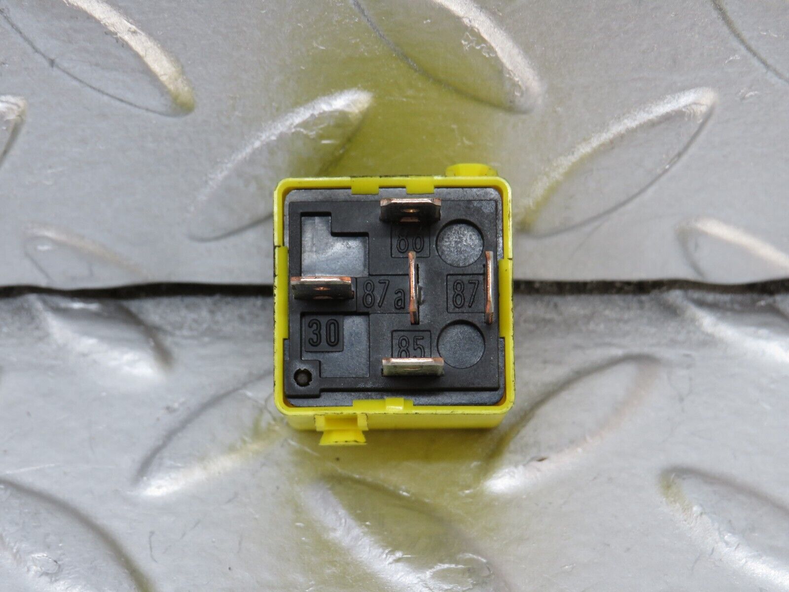 34868 Mercedes-Benz W210 320E Multi Purpose Relay 0025421419