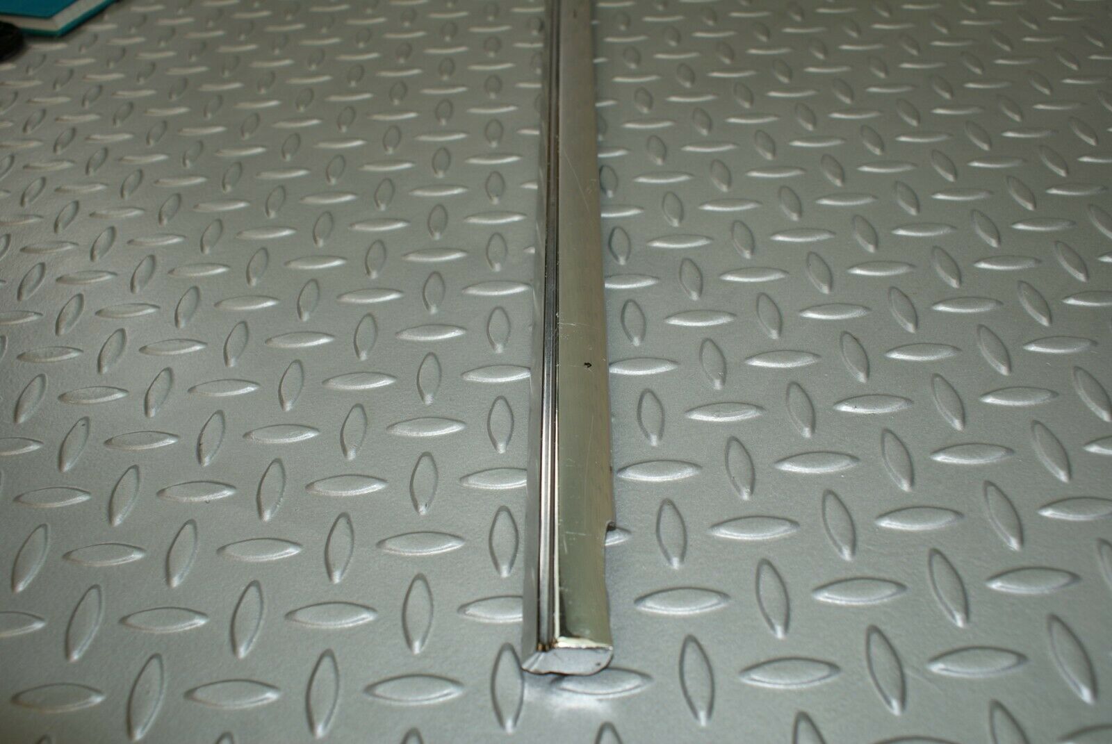 3123 Mercedes-Benz W115 220D Rear Right Door Chrome Moulding Trim