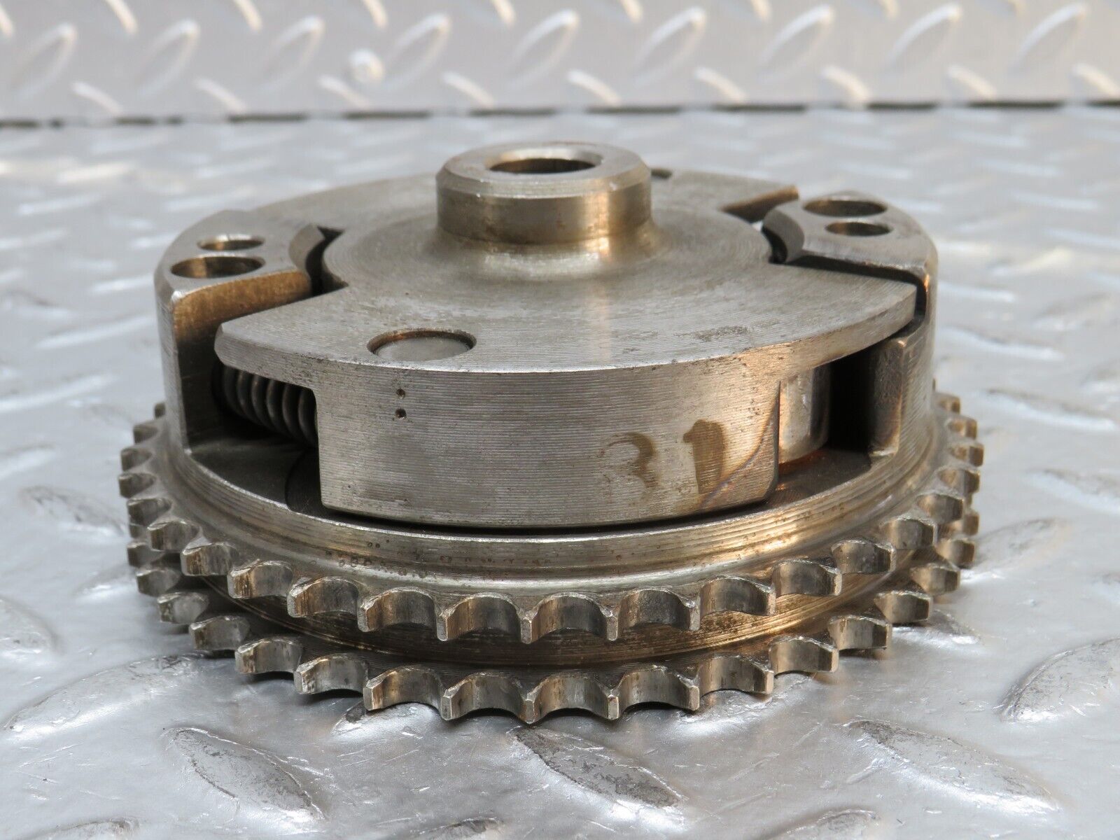 0333 Mercedes-Benz W123 220D Injection Pump Gear Sprocket