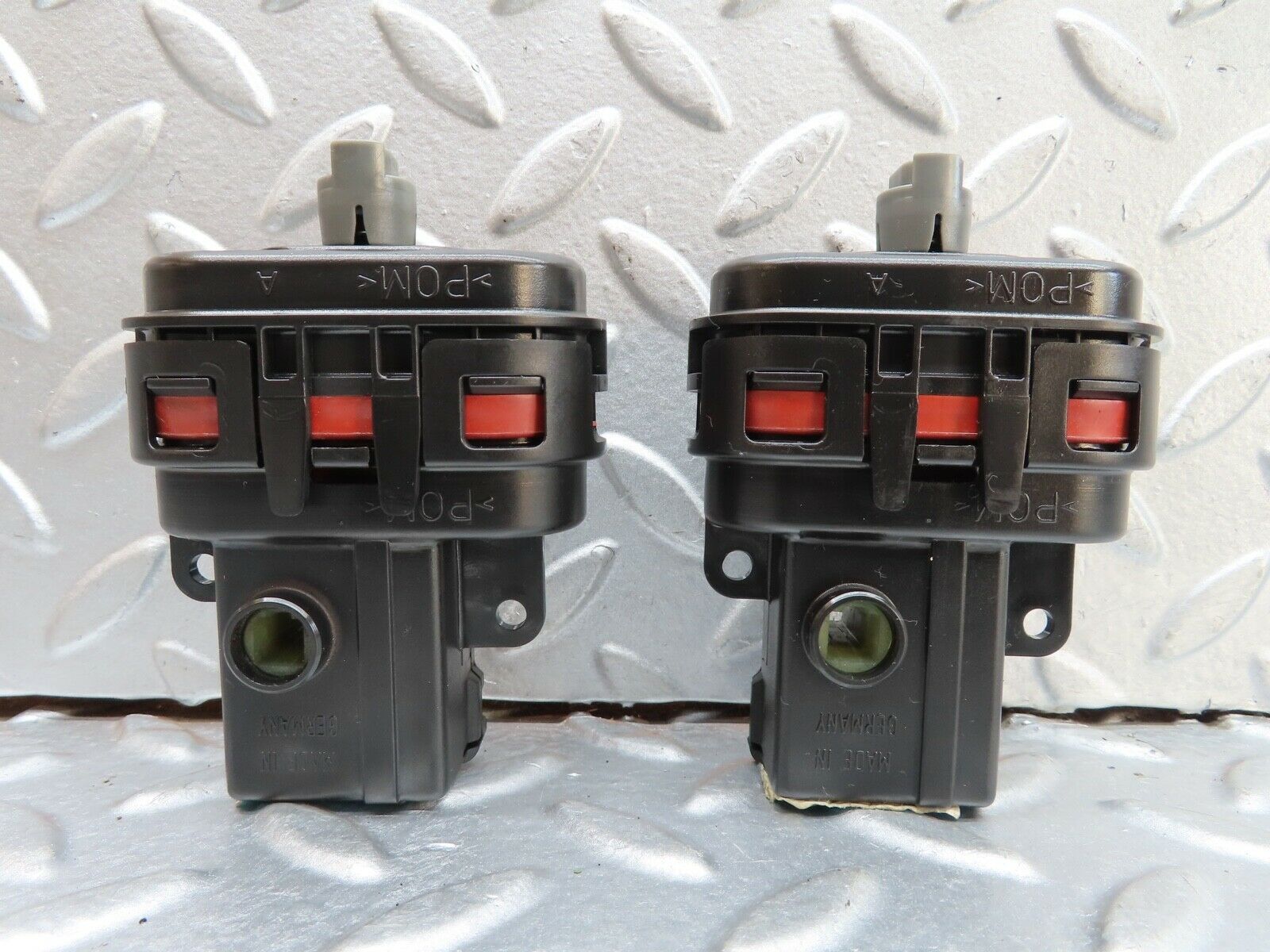 19366 Mercedes-Benz C140 CL420 Coupe 2x Heater Box Vacuum Actuator 9062600602